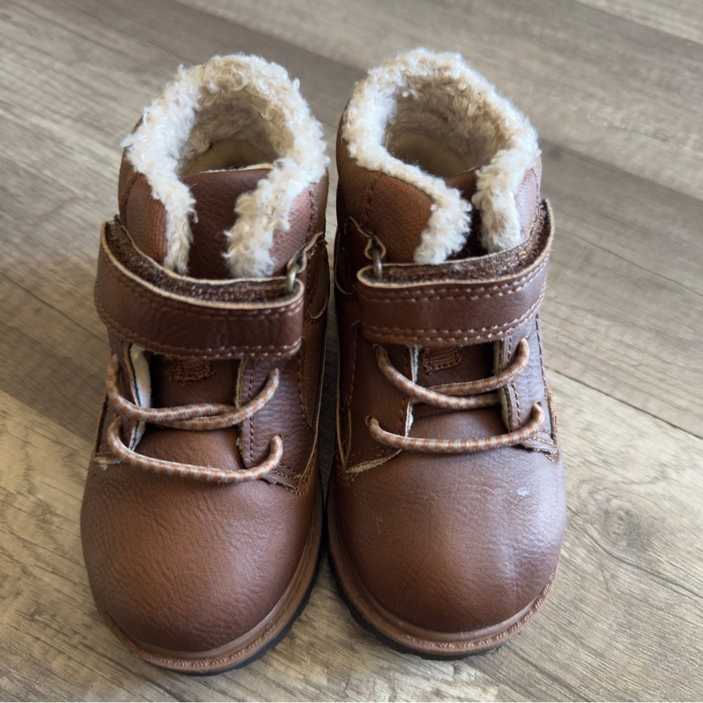 Oshkosh Bgosh Boys Brown Leather Lined Winter Boots